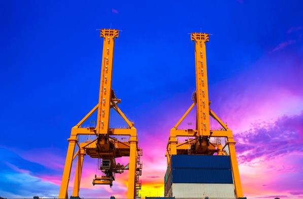 在选择马来西亚货代时，应该考虑哪些方面？